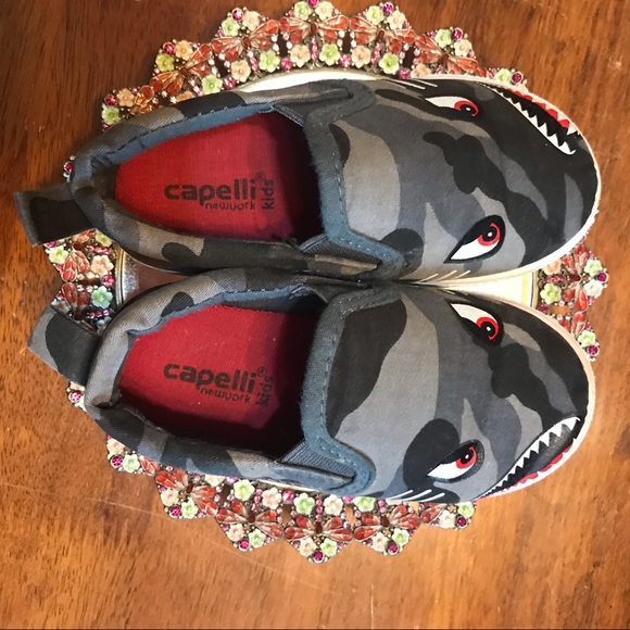Capelli of New York Other - Capelli New York ⚜️ Canvas Camo Shark Slip Ons